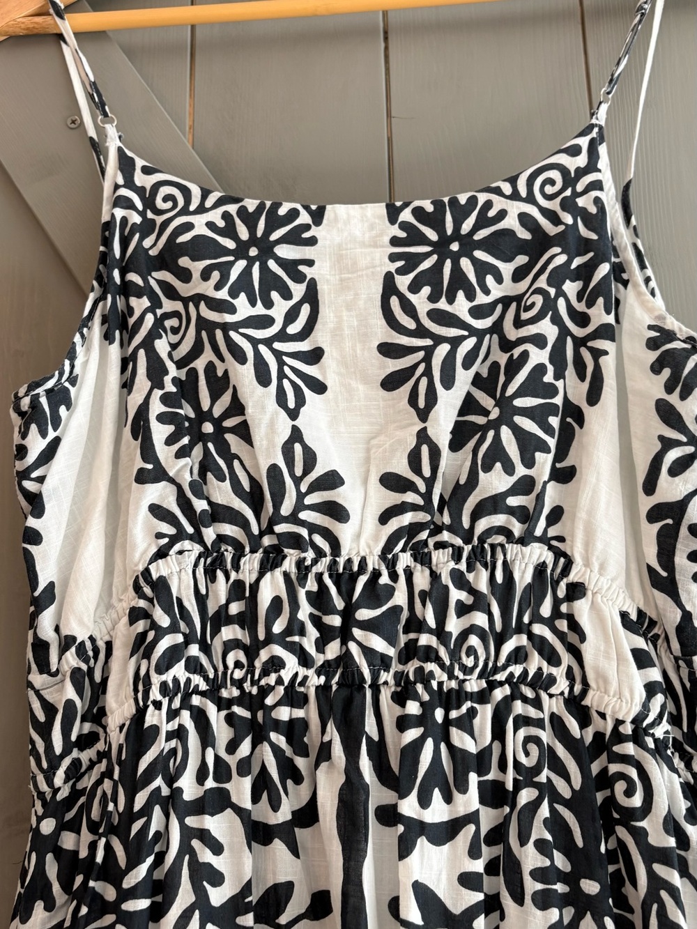 C&C California Black and White Floral Maxi Dress - Picture 7 of 7